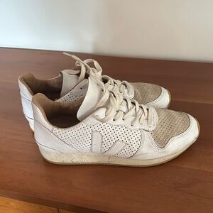 Veja White and Tan Women's Sneakers